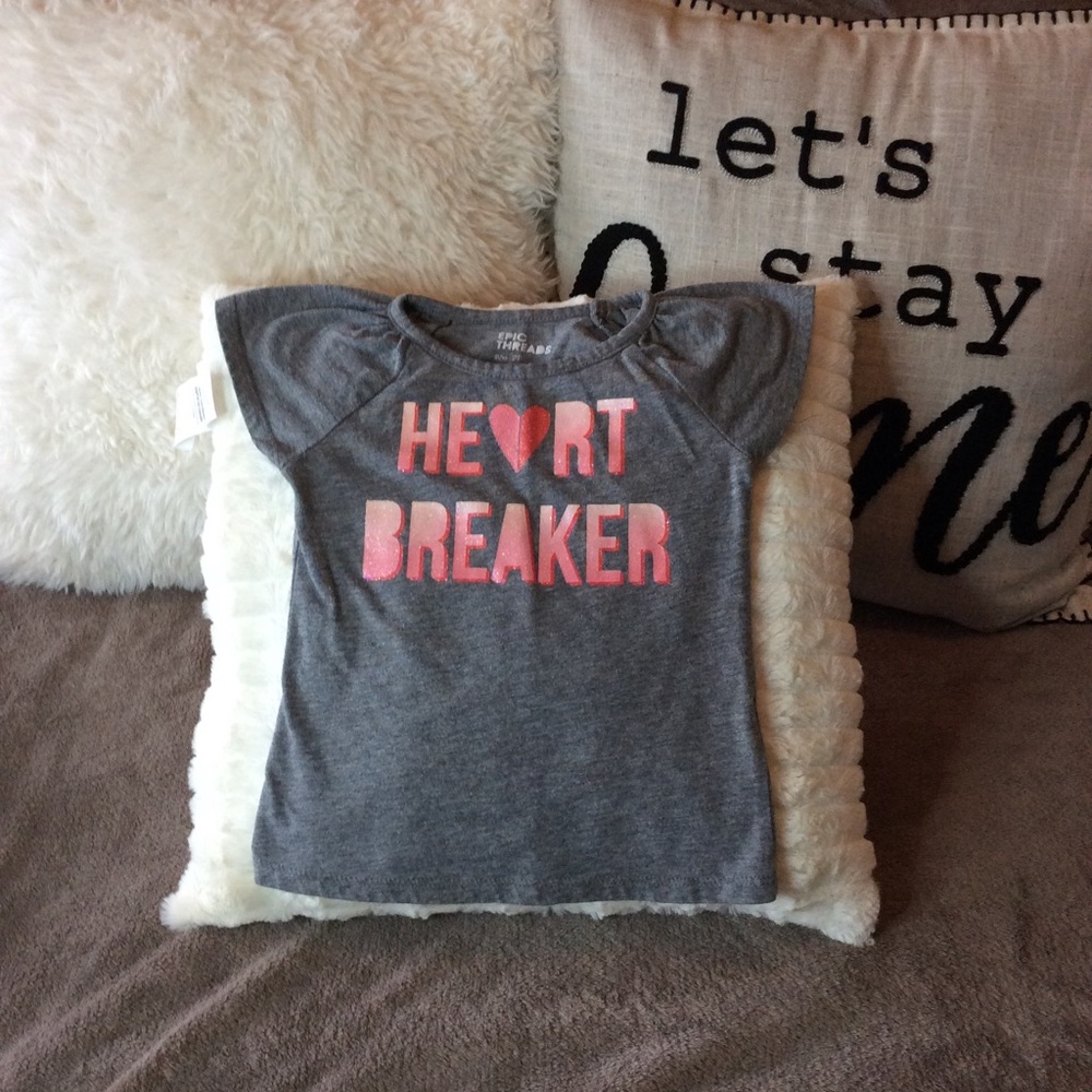 T-SHIRT